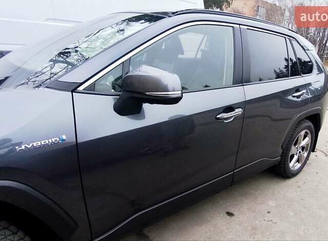 Серый Тойота РАВ 4, объемом двигателя 2.49 л и пробегом 161 тыс. км за 32500 $, фото 4 на Automoto.ua