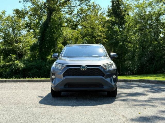 Сірий Тойота РАВ 4, об'ємом двигуна 2 л та пробігом 40 тис. км за 16000 $, фото 1 на Automoto.ua