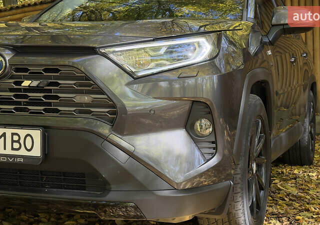 Серый Тойота РАВ 4, объемом двигателя 2.49 л и пробегом 120 тыс. км за 35600 $, фото 7 на Automoto.ua