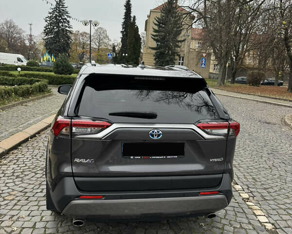 Серый Тойота РАВ 4, объемом двигателя 2.49 л и пробегом 118 тыс. км за 29500 $, фото 4 на Automoto.ua