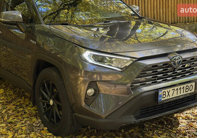 Серый Тойота РАВ 4, объемом двигателя 2.49 л и пробегом 120 тыс. км за 35600 $, фото 3 на Automoto.ua