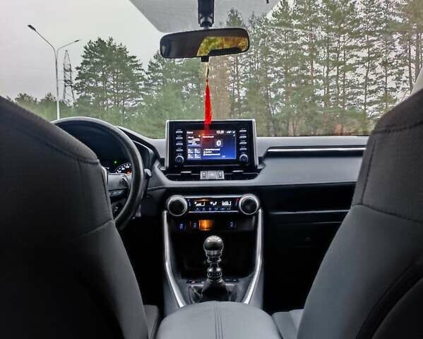 Серый Тойота РАВ 4, объемом двигателя 1.99 л и пробегом 104 тыс. км за 23000 $, фото 12 на Automoto.ua