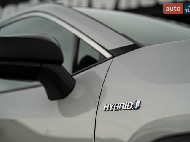 Тойота РАВ 4 2019 в Черновцах на Automoto.ua Серый Тойота РАВ 4, объемом двигателя 2.5 л и пробегом 24 тыс. км за 29900 $, фото 10 на Automoto.ua