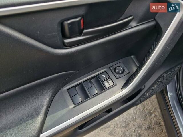 Сірий Тойота РАВ 4, об'ємом двигуна 2.5 л та пробігом 39 тис. км за 24199 $, фото 11 на Automoto.ua