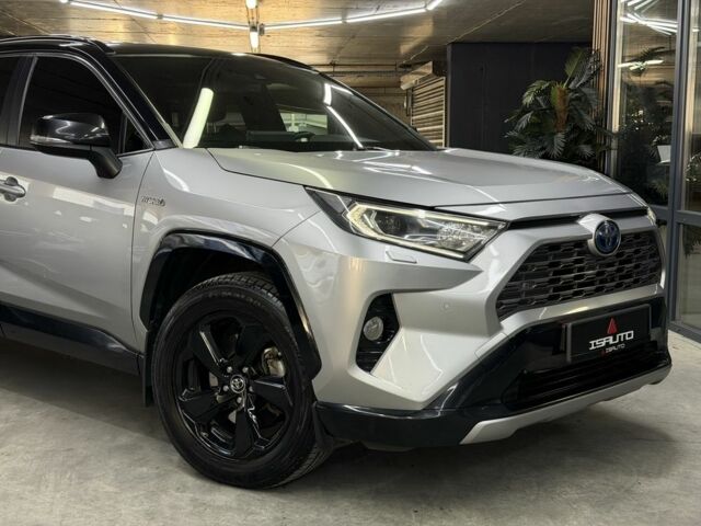 Сірий Тойота РАВ 4, об'ємом двигуна 2.5 л та пробігом 139 тис. км за 30900 $, фото 3 на Automoto.ua