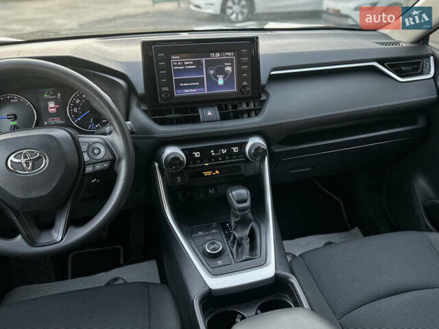 Серый Тойота РАВ 4, объемом двигателя 2.49 л и пробегом 123 тыс. км за 31999 $, фото 41 на Automoto.ua