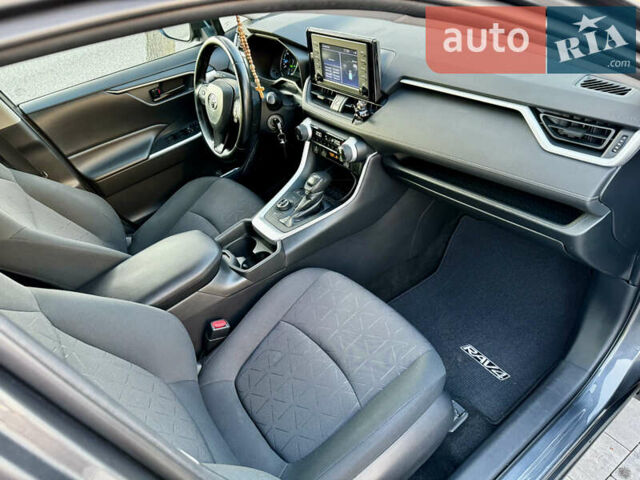 Серый Тойота РАВ 4, объемом двигателя 2.5 л и пробегом 130 тыс. км за 27999 $, фото 10 на Automoto.ua