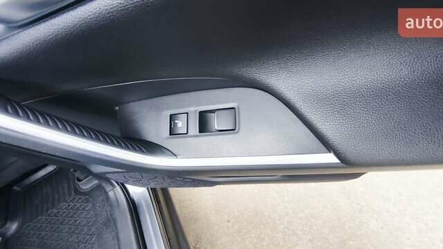 Серый Тойота РАВ 4, объемом двигателя 2.49 л и пробегом 161 тыс. км за 32500 $, фото 10 на Automoto.ua