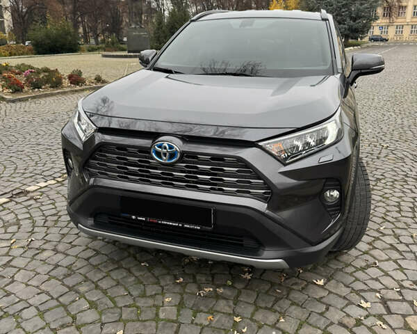 Серый Тойота РАВ 4, объемом двигателя 2.49 л и пробегом 118 тыс. км за 29500 $, фото 1 на Automoto.ua