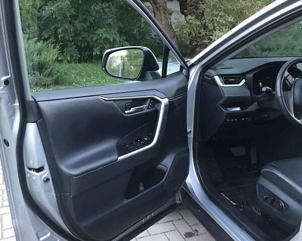 Сірий Тойота РАВ 4, об'ємом двигуна 2.49 л та пробігом 73 тис. км за 32300 $, фото 21 на Automoto.ua