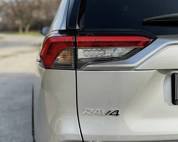 Серый Тойота РАВ 4, объемом двигателя 2.49 л и пробегом 158 тыс. км за 29999 $, фото 20 на Automoto.ua