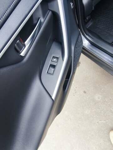 Серый Тойота РАВ 4, объемом двигателя 2.49 л и пробегом 161 тыс. км за 32500 $, фото 12 на Automoto.ua