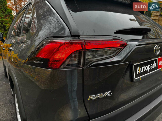 Сірий Тойота РАВ 4, об'ємом двигуна 2.5 л та пробігом 142 тис. км за 28990 $, фото 9 на Automoto.ua