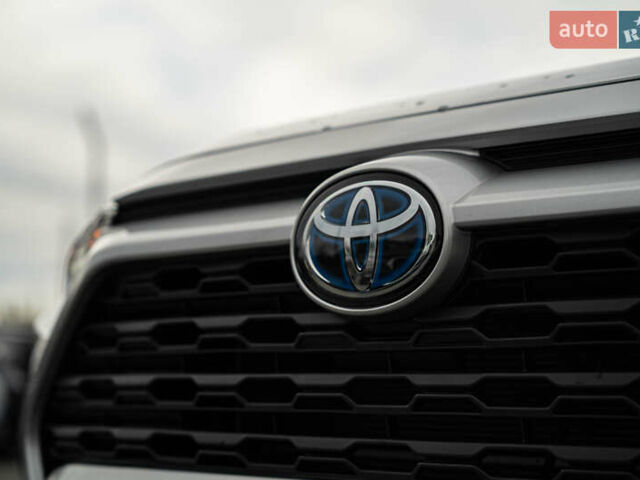 Тойота РАВ 4 2019 в Черновцах на Automoto.ua Серый Тойота РАВ 4, объемом двигателя 2.5 л и пробегом 24 тыс. км за 29900 $, фото 14 на Automoto.ua