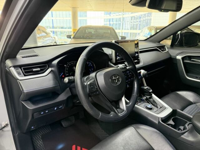 Сірий Тойота РАВ 4, об'ємом двигуна 2.5 л та пробігом 139 тис. км за 30900 $, фото 17 на Automoto.ua