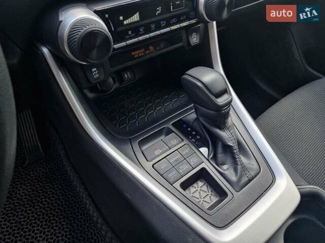 Сірий Тойота РАВ 4, об'ємом двигуна 2.5 л та пробігом 39 тис. км за 24199 $, фото 27 на Automoto.ua