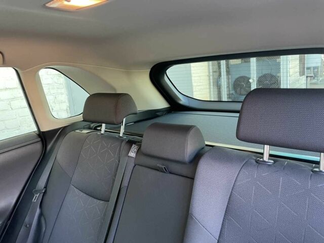 Серый Тойота РАВ 4, объемом двигателя 0 л и пробегом 57 тыс. км за 27000 $, фото 4 на Automoto.ua