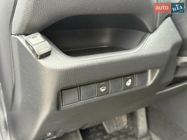 Сірий Тойота РАВ 4, об'ємом двигуна 2.49 л та пробігом 137 тис. км за 28990 $, фото 12 на Automoto.ua