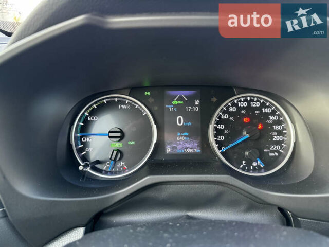 Серый Тойота РАВ 4, объемом двигателя 2.5 л и пробегом 130 тыс. км за 27999 $, фото 20 на Automoto.ua