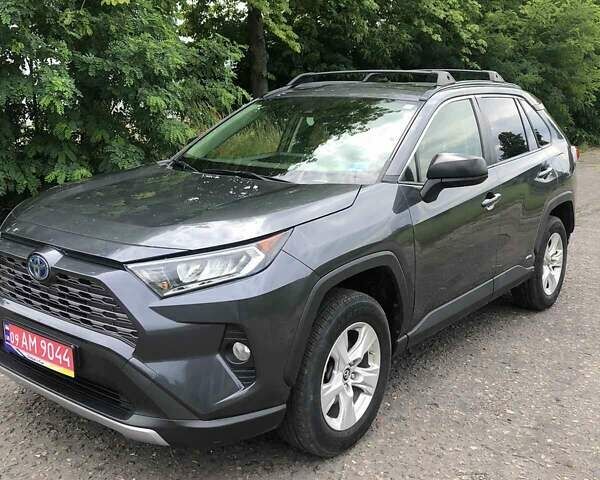 Сірий Тойота РАВ 4, об'ємом двигуна 2.49 л та пробігом 119 тис. км за 29950 $, фото 7 на Automoto.ua