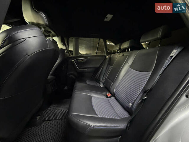 Серый Тойота РАВ 4, объемом двигателя 2.49 л и пробегом 139 тыс. км за 30900 $, фото 21 на Automoto.ua