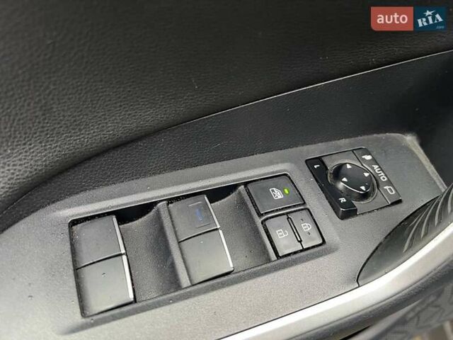 Серый Тойота РАВ 4, объемом двигателя 2.5 л и пробегом 89 тыс. км за 32690 $, фото 16 на Automoto.ua