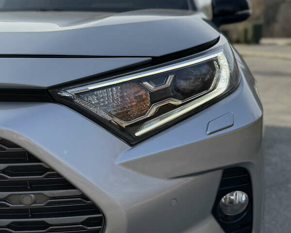 Серый Тойота РАВ 4, объемом двигателя 2.49 л и пробегом 158 тыс. км за 29999 $, фото 9 на Automoto.ua