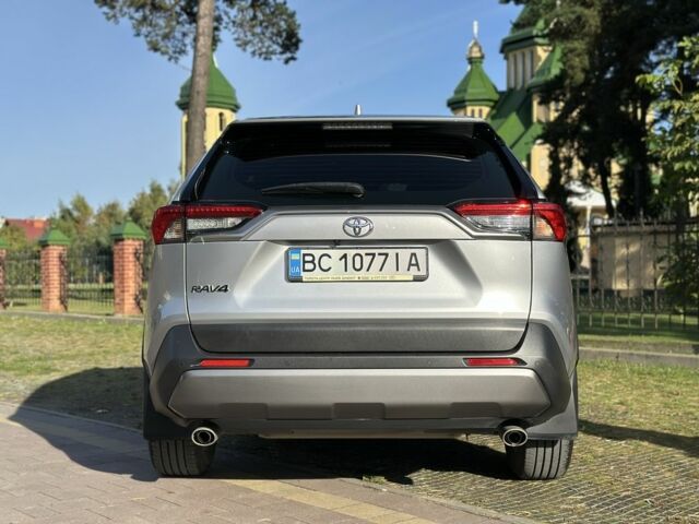 Серый Тойота РАВ 4, объемом двигателя 2 л и пробегом 40 тыс. км за 28500 $, фото 3 на Automoto.ua