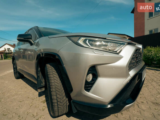 Серый Тойота РАВ 4, объемом двигателя 2.49 л и пробегом 92 тыс. км за 37000 $, фото 3 на Automoto.ua