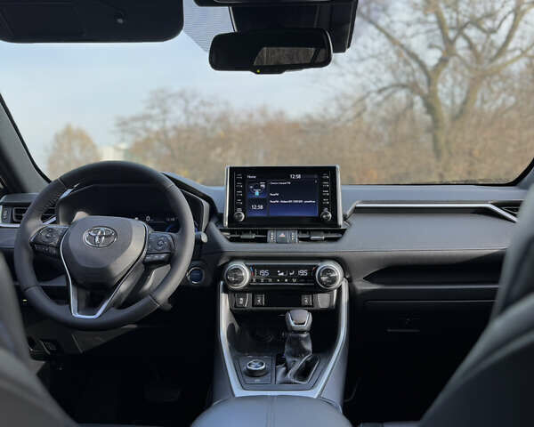 Серый Тойота РАВ 4, объемом двигателя 2.49 л и пробегом 158 тыс. км за 29999 $, фото 33 на Automoto.ua