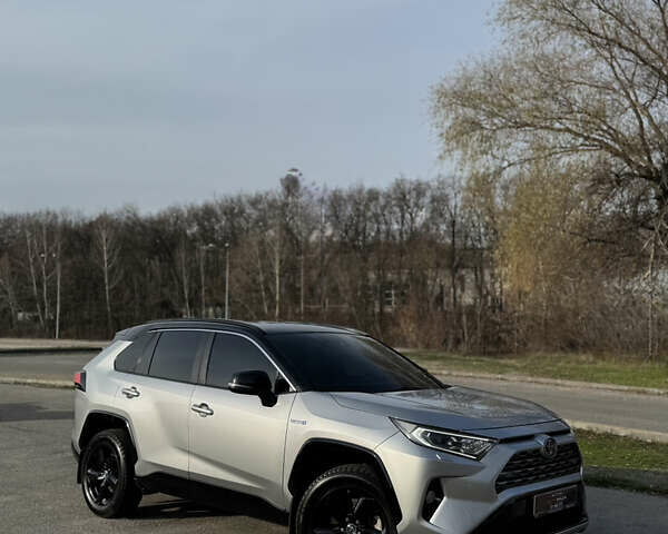 Серый Тойота РАВ 4, объемом двигателя 2.49 л и пробегом 158 тыс. км за 29999 $, фото 2 на Automoto.ua