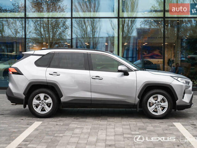 Сірий Тойота РАВ 4, об'ємом двигуна 1.99 л та пробігом 92 тис. км за 23500 $, фото 10 на Automoto.ua