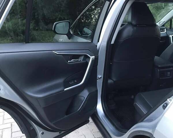 Сірий Тойота РАВ 4, об'ємом двигуна 2.49 л та пробігом 73 тис. км за 32300 $, фото 18 на Automoto.ua