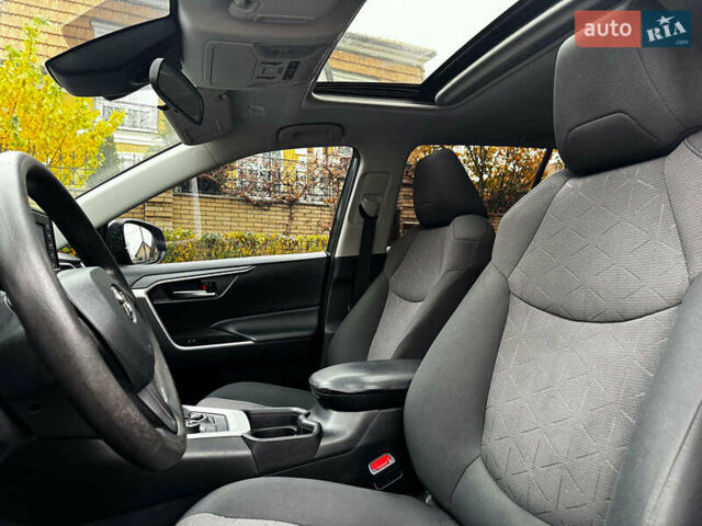 Сірий Тойота РАВ 4, об'ємом двигуна 2.5 л та пробігом 142 тис. км за 28990 $, фото 27 на Automoto.ua