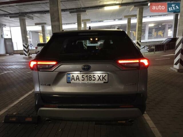 Серый Тойота РАВ 4, объемом двигателя 2.49 л и пробегом 81 тыс. км за 33000 $, фото 1 на Automoto.ua