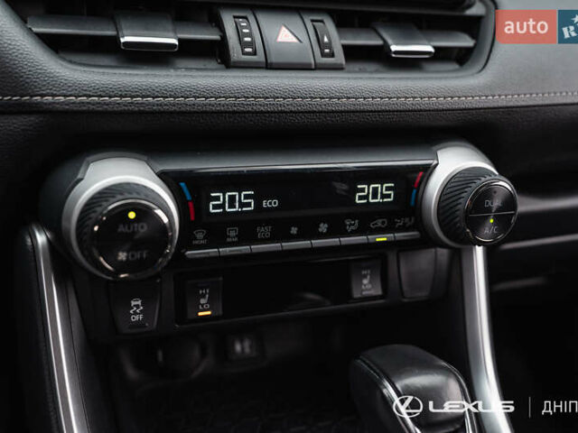 Сірий Тойота РАВ 4, об'ємом двигуна 1.99 л та пробігом 92 тис. км за 23500 $, фото 29 на Automoto.ua