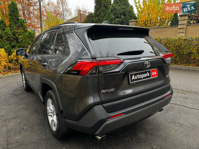 Сірий Тойота РАВ 4, об'ємом двигуна 2.5 л та пробігом 142 тис. км за 28990 $, фото 8 на Automoto.ua