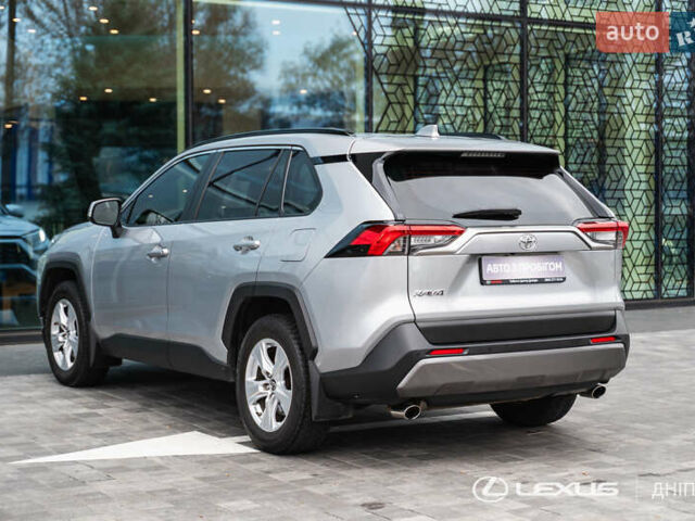 Сірий Тойота РАВ 4, об'ємом двигуна 1.99 л та пробігом 92 тис. км за 23500 $, фото 7 на Automoto.ua