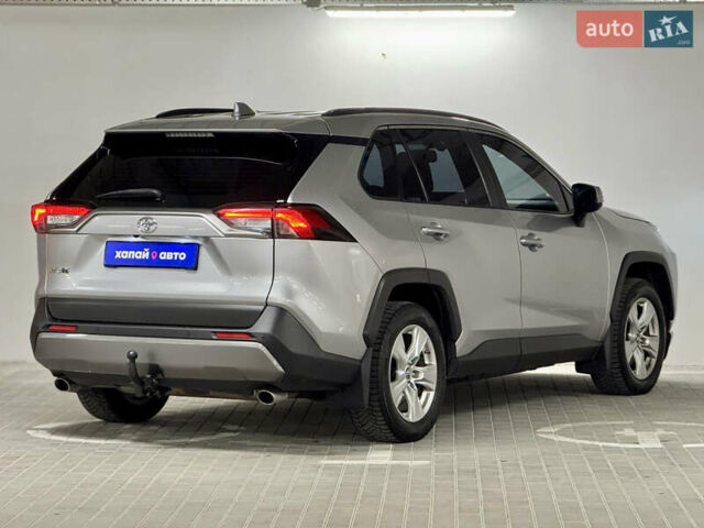 Серый Тойота РАВ 4, объемом двигателя 1.99 л и пробегом 204 тыс. км за 23500 $, фото 4 на Automoto.ua