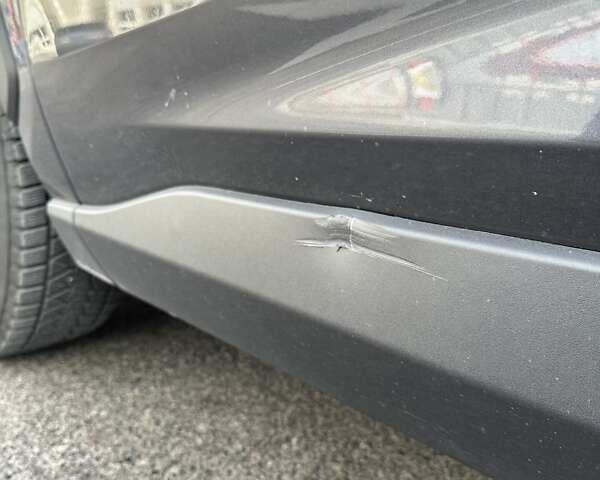 Сірий Тойота РАВ 4, об'ємом двигуна 2 л та пробігом 40 тис. км за 33000 $, фото 12 на Automoto.ua
