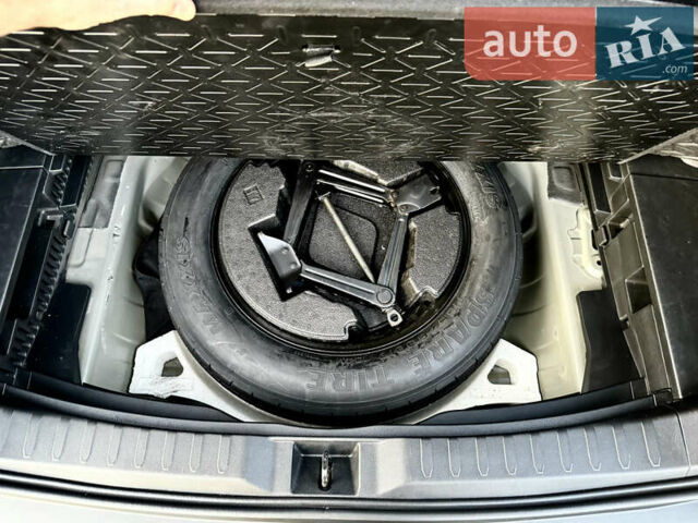 Серый Тойота РАВ 4, объемом двигателя 2.5 л и пробегом 130 тыс. км за 27999 $, фото 23 на Automoto.ua