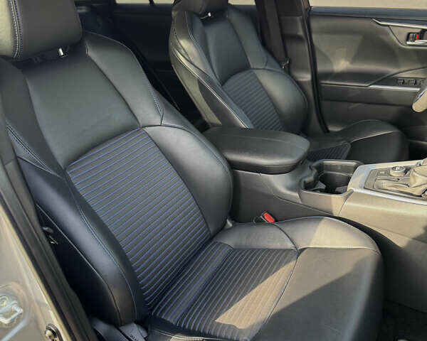 Серый Тойота РАВ 4, объемом двигателя 2.49 л и пробегом 158 тыс. км за 29999 $, фото 36 на Automoto.ua