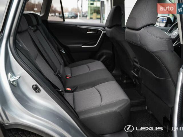 Сірий Тойота РАВ 4, об'ємом двигуна 1.99 л та пробігом 92 тис. км за 23500 $, фото 27 на Automoto.ua