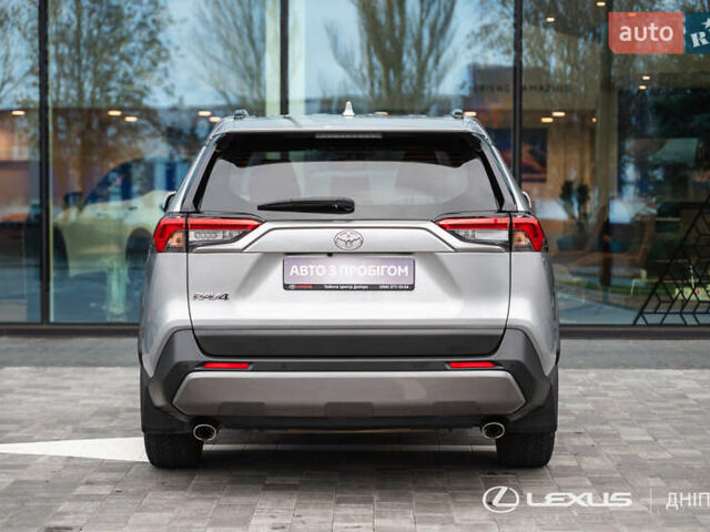 Сірий Тойота РАВ 4, об'ємом двигуна 1.99 л та пробігом 92 тис. км за 23500 $, фото 8 на Automoto.ua