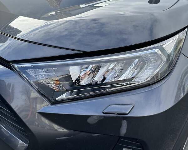 Сірий Тойота РАВ 4, об'ємом двигуна 2 л та пробігом 40 тис. км за 33000 $, фото 11 на Automoto.ua