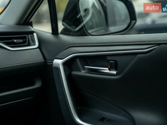 Серый Тойота РАВ 4, объемом двигателя 2.49 л и пробегом 156 тыс. км за 29800 $, фото 30 на Automoto.ua