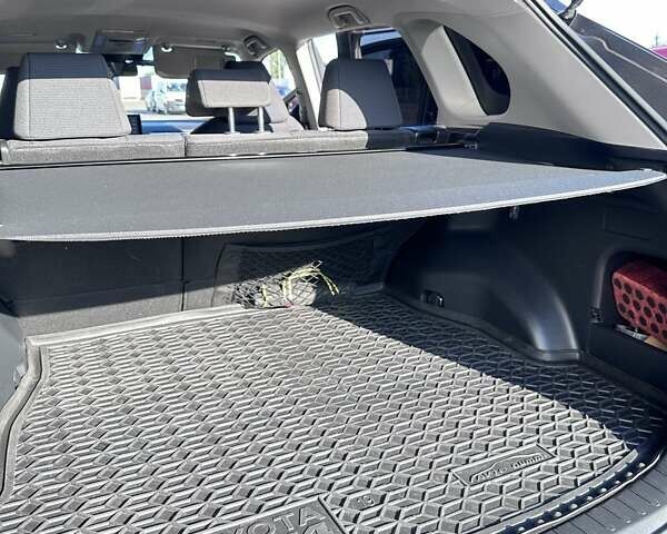 Сірий Тойота РАВ 4, об'ємом двигуна 2.49 л та пробігом 131 тис. км за 26000 $, фото 10 на Automoto.ua