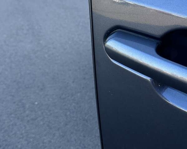 Сірий Тойота РАВ 4, об'ємом двигуна 2.49 л та пробігом 131 тис. км за 26000 $, фото 5 на Automoto.ua