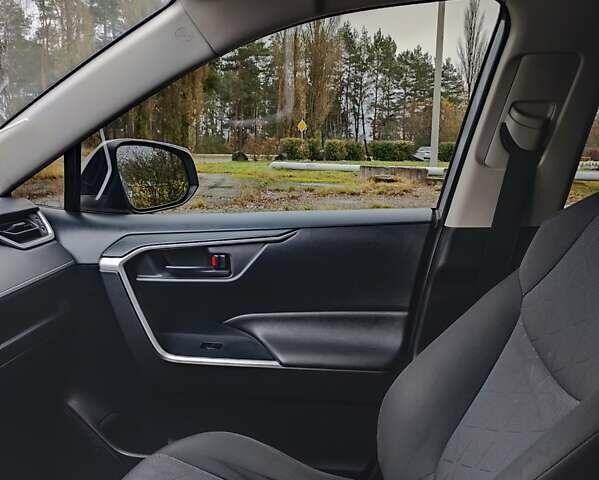 Серый Тойота РАВ 4, объемом двигателя 1.99 л и пробегом 104 тыс. км за 23000 $, фото 8 на Automoto.ua