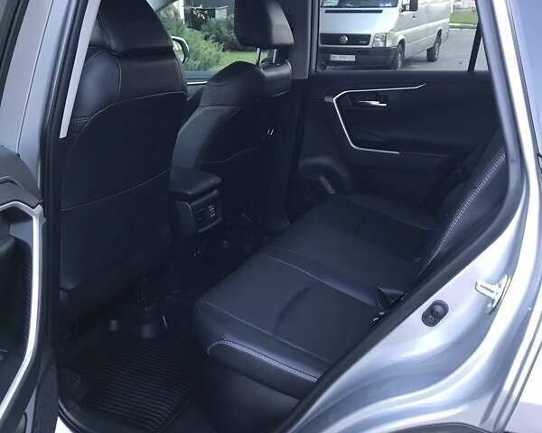 Сірий Тойота РАВ 4, об'ємом двигуна 2.49 л та пробігом 73 тис. км за 32300 $, фото 24 на Automoto.ua